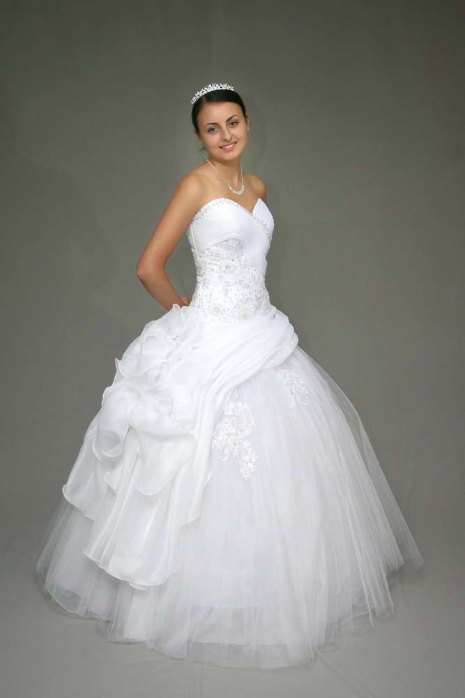 Свадебные платья оптом от производителя Ассоль Украина.